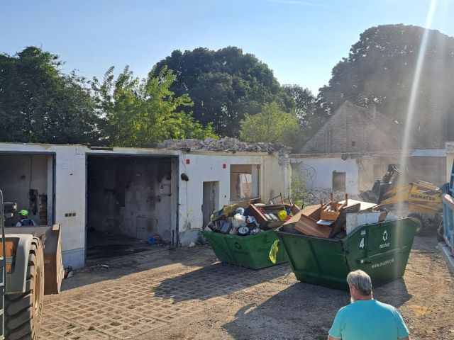 Z búračky nový podklad pod stavbu: recyklácia stavebného odpadu na mieste